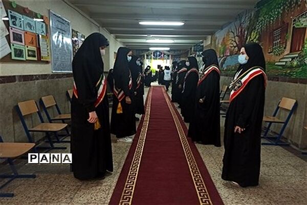طرح ملی لاله‌های روشن در بهارستان دو