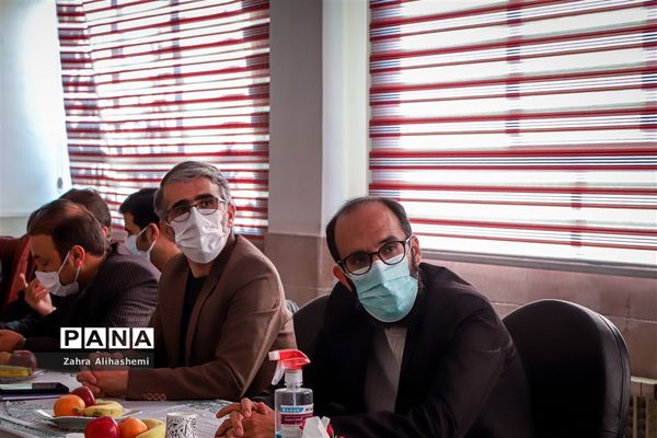 نشست شورای پرورشی منطقه 18 تهران