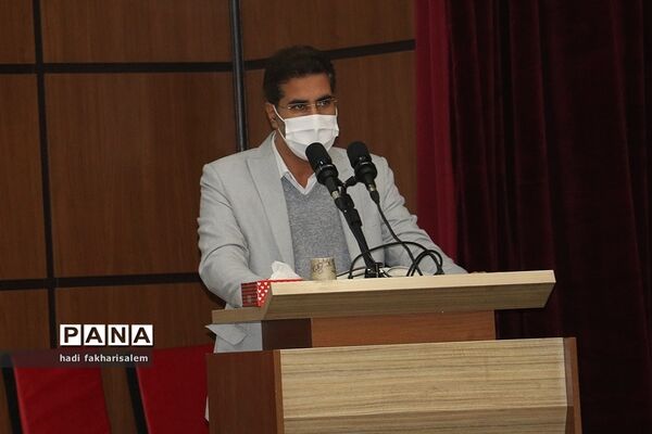 جلسه شورای اداری در اداره‌کل آموزش و پرورش شهرستان‌های استان تهران