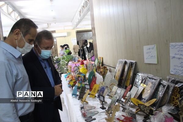 نمایشگاه و فروشگاه صنایع دستی در کانون فرهنگی تربیتی کوثر بوشهر