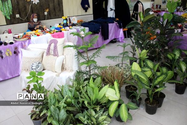نمایشگاه و فروشگاه صنایع دستی در کانون فرهنگی تربیتی کوثر بوشهر