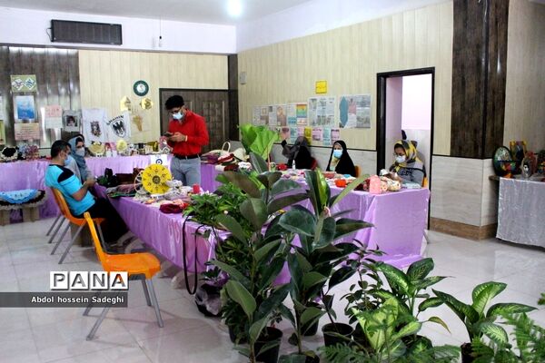 نمایشگاه و فروشگاه صنایع دستی در کانون فرهنگی تربیتی کوثر بوشهر