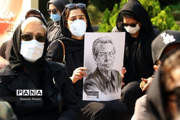 مراسم بدرقه پیکر زنده‌یاد کامبیز درم‌بخش