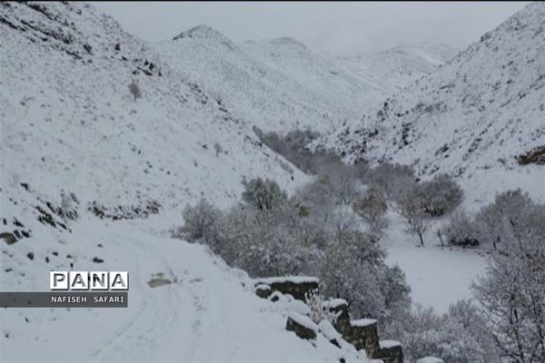 برف در  روستای انجیله