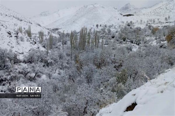 برف در  روستای انجیله