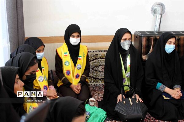 تقدیر مدیر سازمان دانش‌آموزی استان فارس از خانواده دانش آموز پیشتاز مرحومه مهسا هاشمی بالاشهری