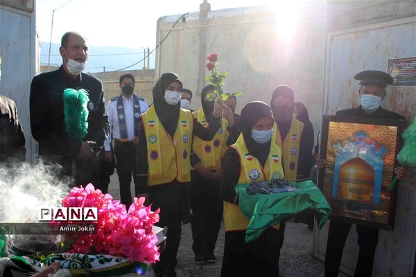 تقدیر مدیر سازمان دانش‌آموزی استان فارس از خانواده دانش آموز پیشتاز مرحومه مهسا هاشمی بالاشهری