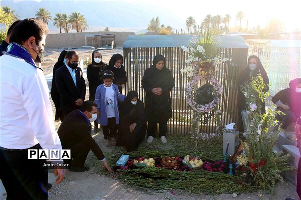 تقدیر مدیر سازمان دانش‌آموزی استان فارس از خانواده دانش آموز پیشتاز مرحومه مهسا هاشمی بالاشهری