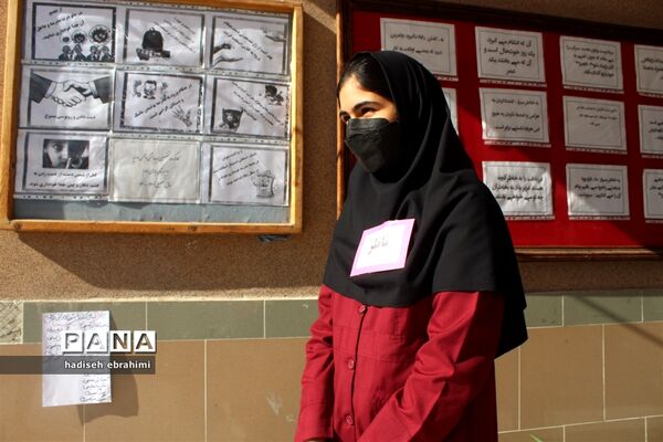 انتخابات شورای دانش‌آموزی در دبیرستان یاران امام گلوگاه