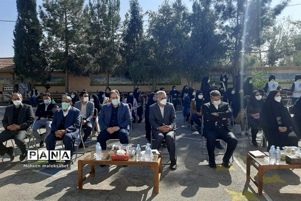 انتخابات شوراهای دانش‌آموزی در دبیرستان فاطمه الزهرا یزد