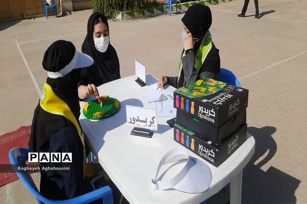 برگزاری مرحله آموزشگاهی المپیاد بازی‌های فکری سرگرمی رویش در شیراز