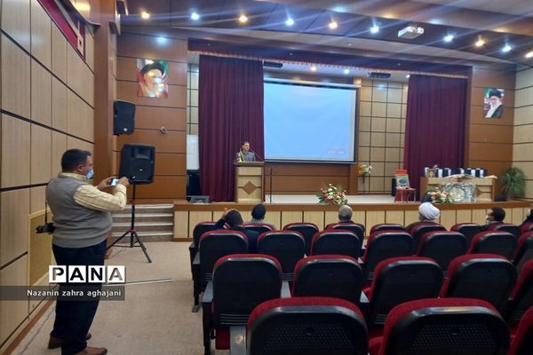 مراسم تقدیر از رتبه‌های برتر کنکور در رباط کریم