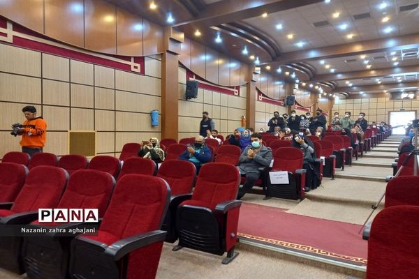 مراسم تقدیر از رتبه‌های برتر کنکور در رباط کریم