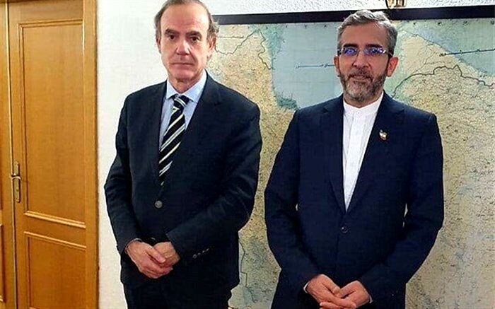 «مورا» و «باقری» در مادرید درباره دور جدید مذاکرات وین رایزنی کردند