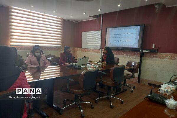 برگزاری هفته مبارزه با اعتیاد و آسیب‌های اجتماعی در شهرستان رباط کریم