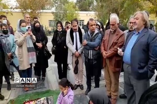 هفتمین سالگرد فوت مرتضی پاشایی در بهشت زهرا تهران
