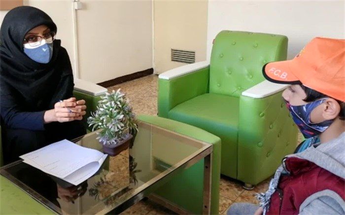 ارائه خدمات رایگان مشاوره‌ای به دانش‌آموزان و فرهنگیان آسیب‌دیده از بحران کرونا در ناحیه دو شهرری