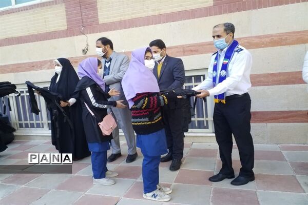 تجلیل از دانش‌آموزان دبیرستان شهید خشکباری شهرستان قدس