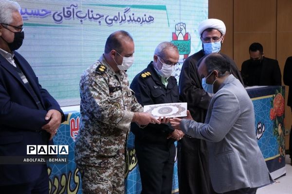 تجلیل از برگزیدگان جشنواره فانوس در قم