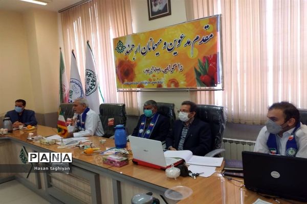 برگزاری جلسه هم اندیشی جذب و سازماندهی نواحی 6 گانه شهر اصفهان در سازمان دانش‌آموزی استان اصفهان