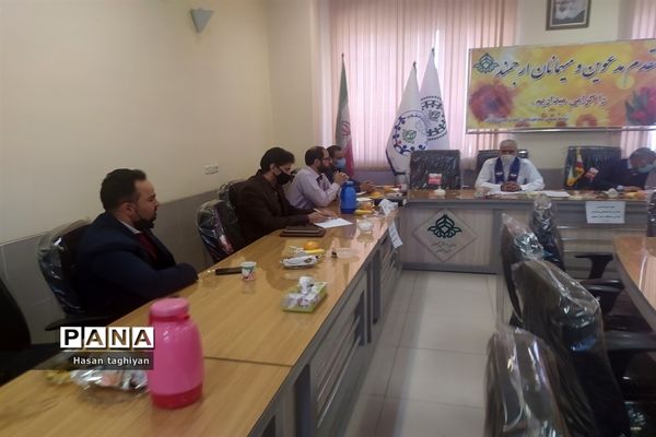 برگزاری جلسه هم اندیشی جذب و سازماندهی نواحی 6 گانه شهر اصفهان در سازمان دانش‌آموزی استان اصفهان