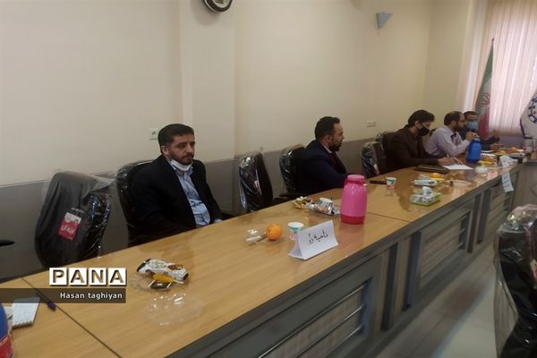 برگزاری جلسه هم اندیشی جذب و سازماندهی نواحی 6 گانه شهر اصفهان در سازمان دانش‌آموزی استان اصفهان