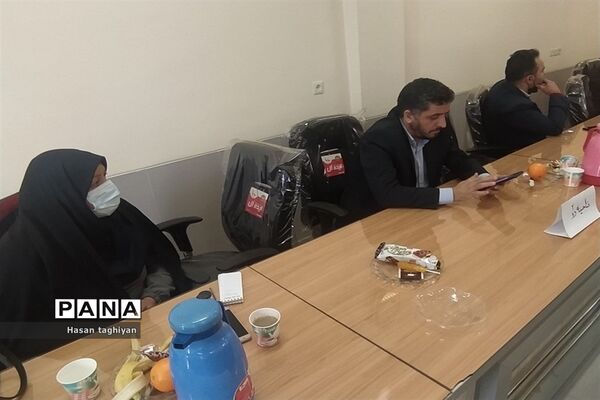برگزاری جلسه هم اندیشی جذب و سازماندهی نواحی 6 گانه شهر اصفهان در سازمان دانش‌آموزی استان اصفهان