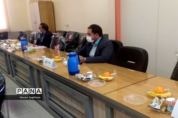 برگزاری جلسه هم اندیشی جذب و سازماندهی نواحی 6 گانه شهر اصفهان در سازمان دانش‌آموزی استان اصفهان
