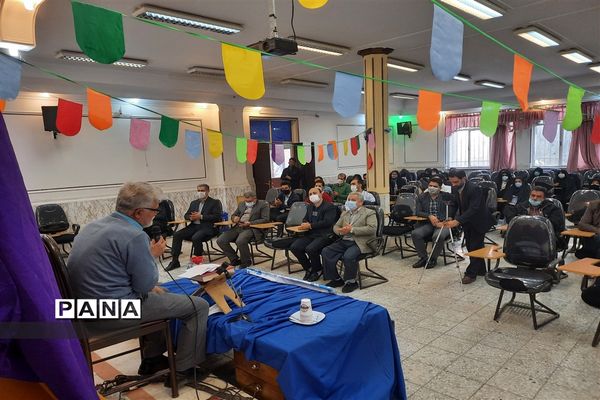 کاشت درخت بلوط به مناسبت میلاد امام حسن عسکری (ع) در منطقه ۱۵