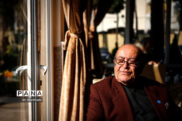 مراسم  جشن تولد هنرمندان پیشکسوت متولد آبان
