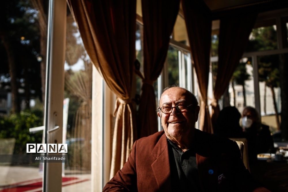 مراسم  جشن تولد هنرمندان پیشکسوت متولد آبان