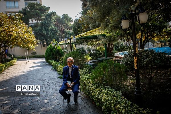 مراسم  جشن تولد هنرمندان پیشکسوت متولد آبان