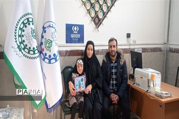 رونمایی از کتاب کوچک‌ترین دانش‌آموزان نویسنده شهر قدس