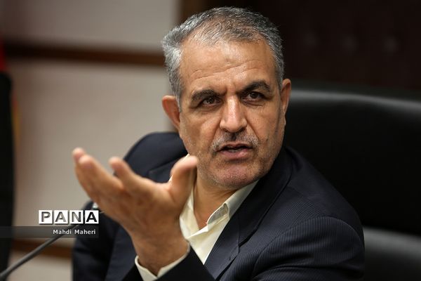 جلسه کارگروه تدوین سند دهمین دوره مجلس دانش‌آموزی