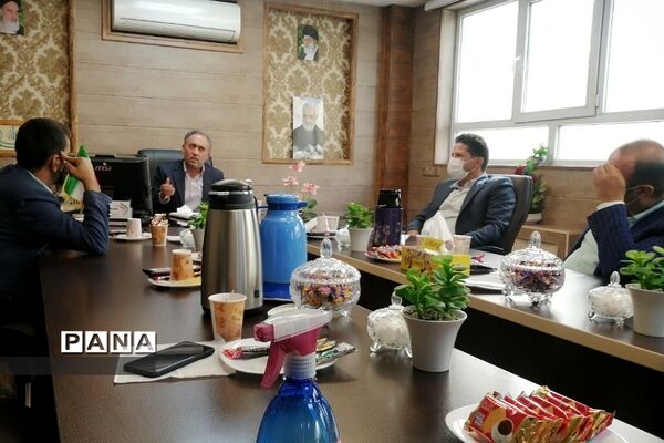 نشست خبری مدیر آموزش و پرورش شهرستان پردیس با خبرنگاران