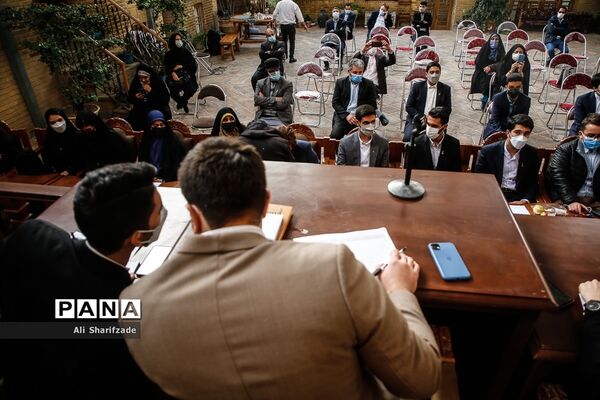 بازدید اعضا مجلس دانش آموزی از موزه مدرس