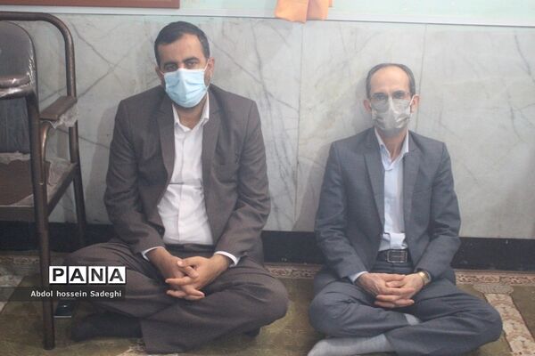 نماز جماعت ظهر و عصر در اداره  کل آموزش و پرورش استان بوشهر