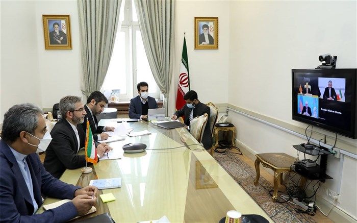 رایزنی معاون سیاسی وزیر امور خارجه با همتایان چینی و روسی درباره مذاکرات پیش‌رو