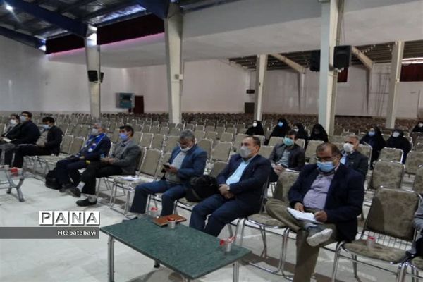 گردهمایی مربیان پیشتاز جرقویه سفلی با حضور مدیر سازمان دانش‌آموزی استان اصفهان