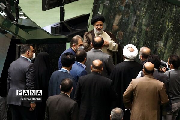 جلسه رای اعتماد وزیر پیشنهادی وزارت آموزش و پرورش در مجلس شورای اسلامی