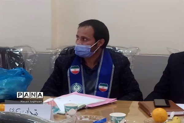 برگزاری جلسه هم اندیشی جذب و سازماندهی تعدادی از مناطق استان اصفهان در سازمان دانش‌آموزی