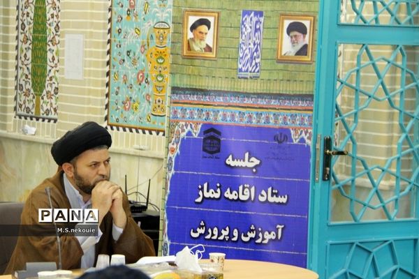 برگزاری نشست همکاریهای حوزه و آموزش و پرورش در شهرکرد