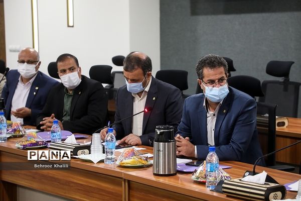 نشست قطب‌های شش گانه کانون‌های فرهنگی تربیتی کشور