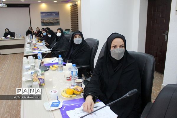 نشست هم اندیشی معاونت آموزش ابتدایی استان بوشهر