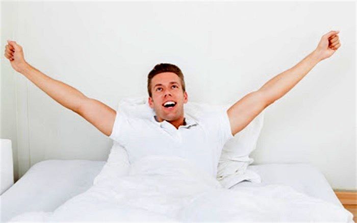 ۵ کاری را که نباید بعد از بیدار شدن انجام داد