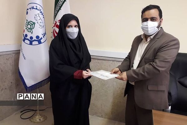 تجلیل از دانش‌آموزان فعال در یادواره شهدای پردیس