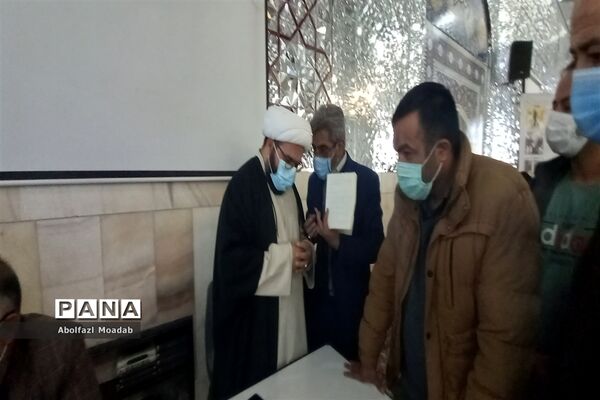 حضور نماینده مردم و مسئولین کاشمر در میز خدمت روز جمعه