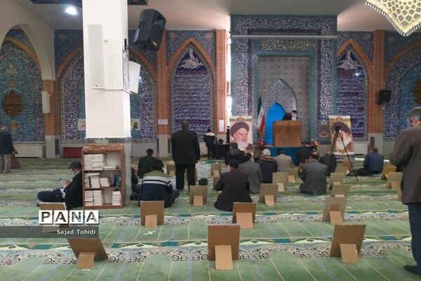 نماز جمعه در مسجد الغدیر پردیس