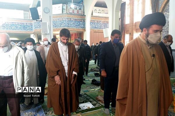نماز جمعه در مسجد الغدیر پردیس