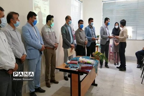 رونمایی کتاب و تجلیل از نویسندگان بخش شبانکاره